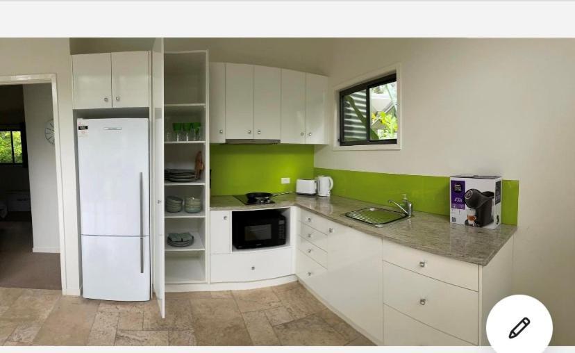 Dezen Accomodation Palmview Εξωτερικό φωτογραφία