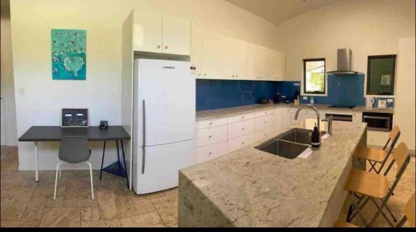 Dezen Accomodation Palmview Εξωτερικό φωτογραφία